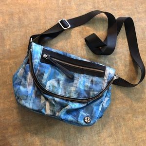 Lululemon Festival Crossbody Purse